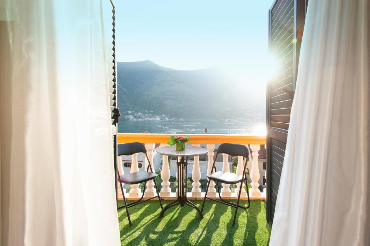 Apartment Ena With Amazing Sea View Kotor Eksteriør billede